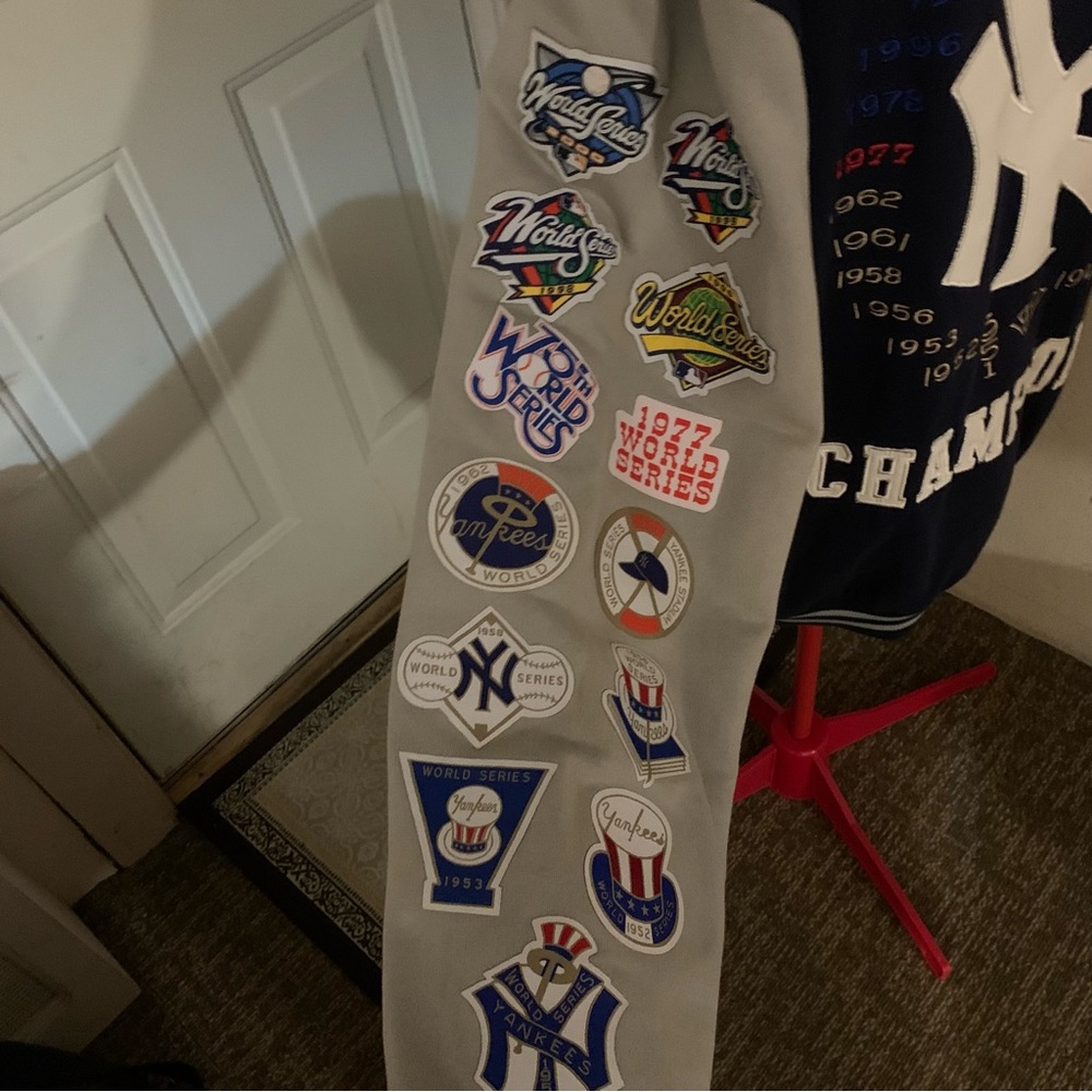 Genuine Merchandise 26X World Series Championship Varsity Jacket XXL - Picture 4 of 7